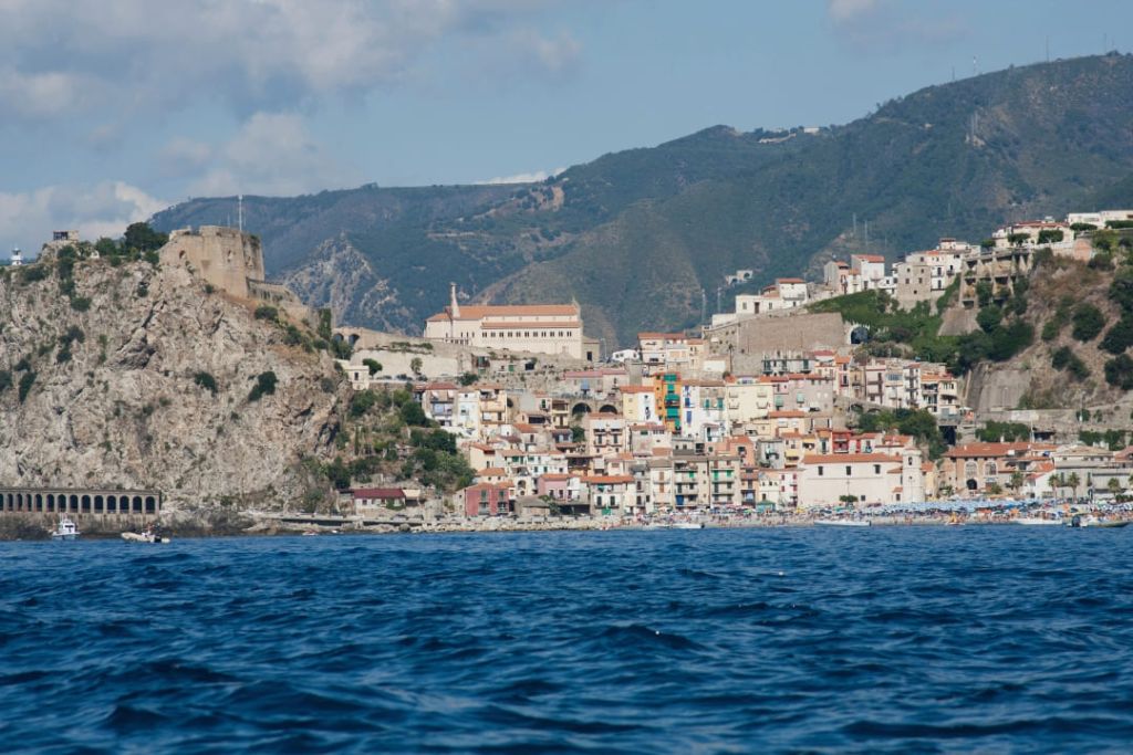 Italija Kitaip _ Kalabrija _ NT _ nekilnojamas turtas _ Pagalba ieškant